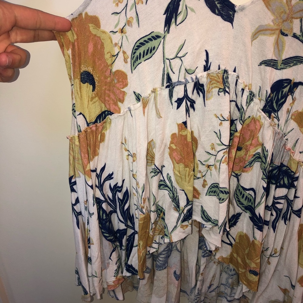 Kimchi Blue Sleeveless Floral Top - Picture 3 of 6